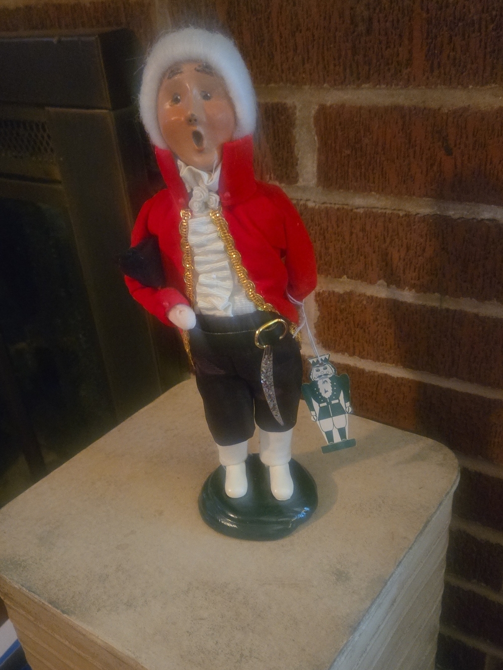 Red and White Holiday Caroler Figurine - Decorative Holiday Decor